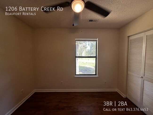 Building Photo - 1206 Battery Creek Rd