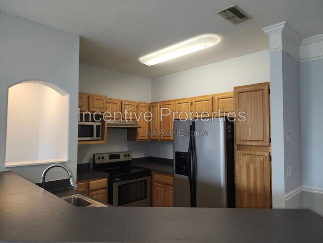 Building Photo - 6685 Queens Borough Ave
