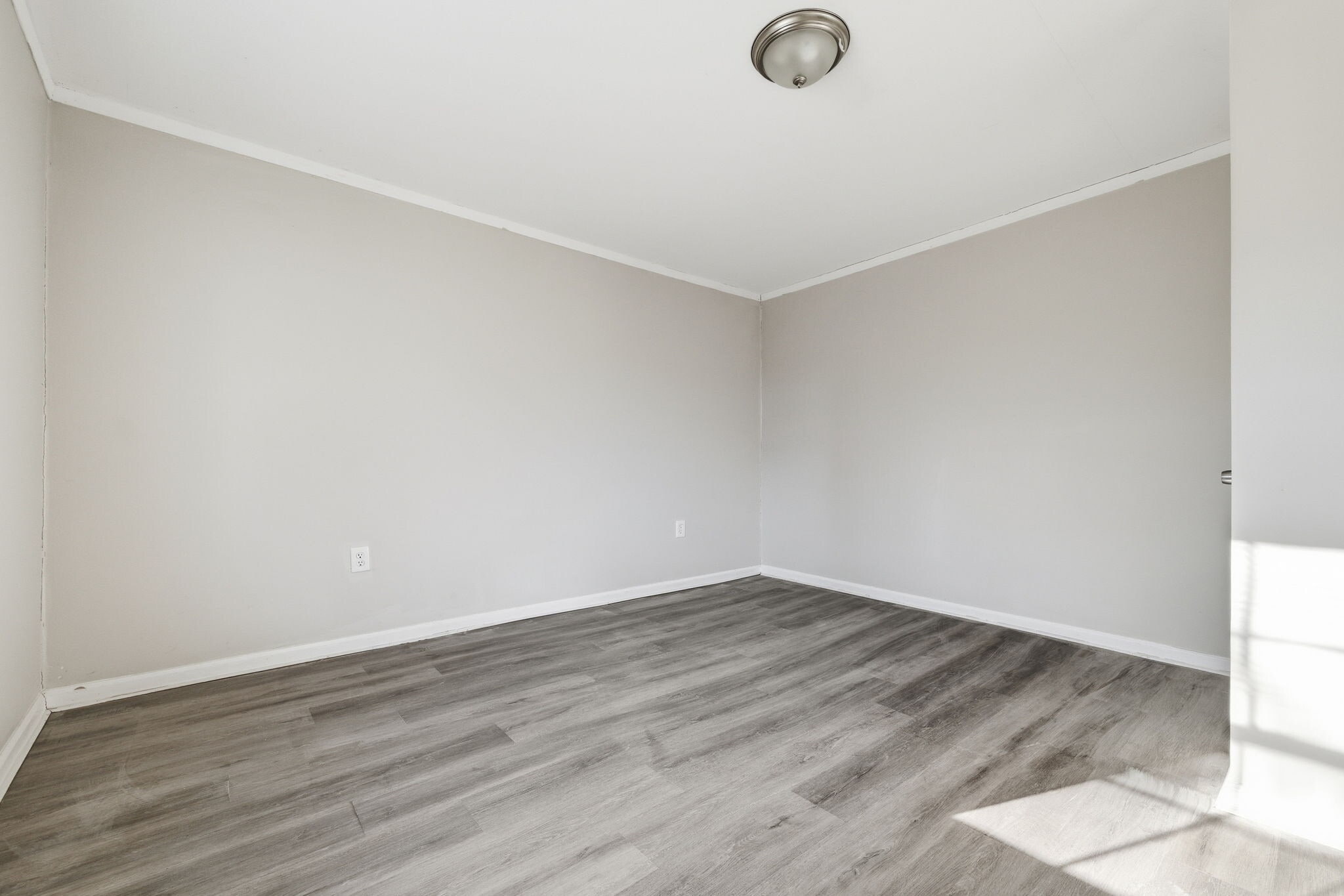 Building Photo - 320 Old Pne Hl Rd