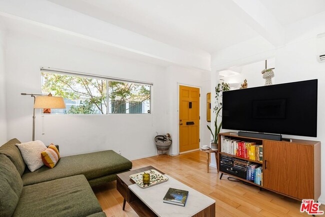 Building Photo - 4040 Grand View Blvd