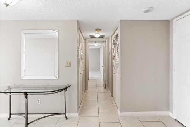 Building Photo - 5950 Pelican Bay Plaza S