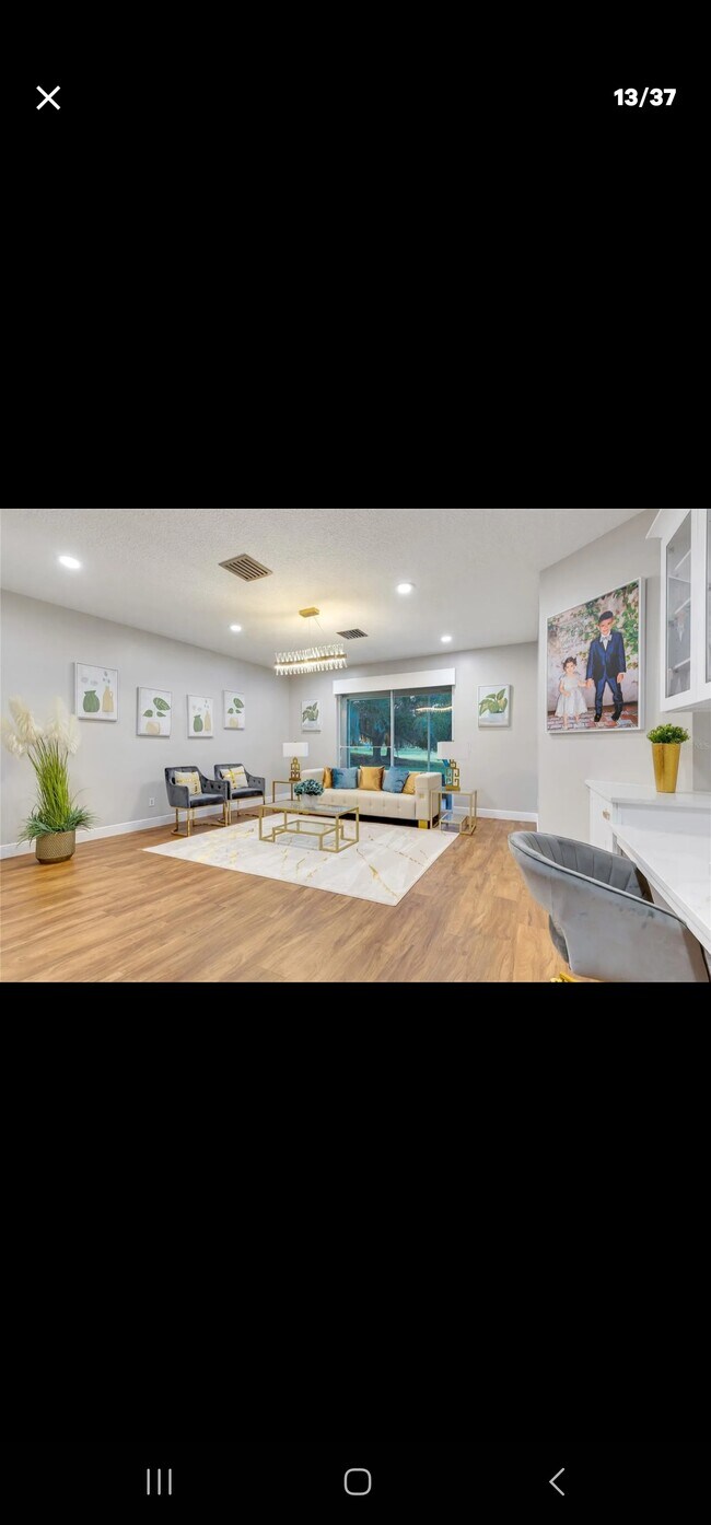 Building Photo - 2707 Scarborough Dr