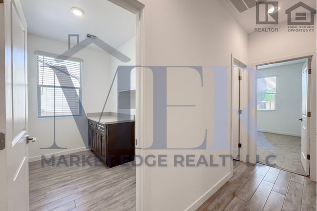 Building Photo - 2Bed/2Bath Gated Turnkey Home in Wickenburg! $1999 MOVE-IN SPECIAL! Ready for Immediate Move-In!