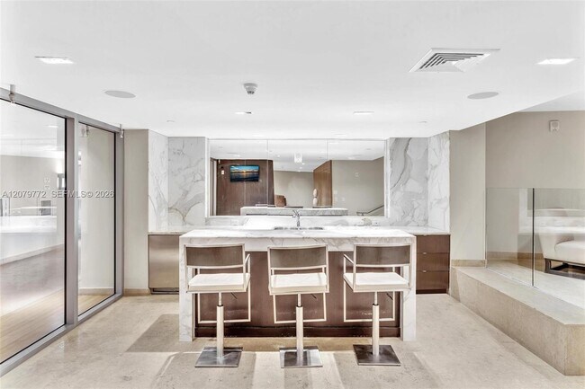 Building Photo - 900 Biscayne Blvd