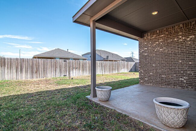 Building Photo - 2312 Sky View Rd