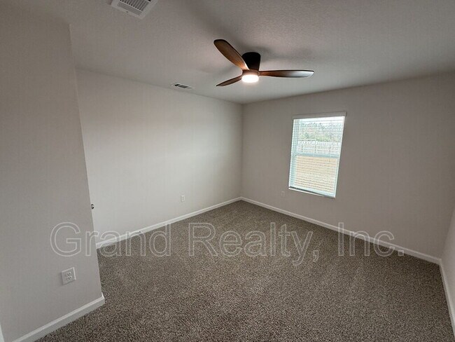 Building Photo - 7640 Gumbo Ave