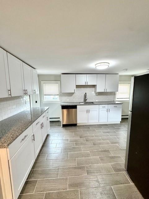 Building Photo - 71 E George St