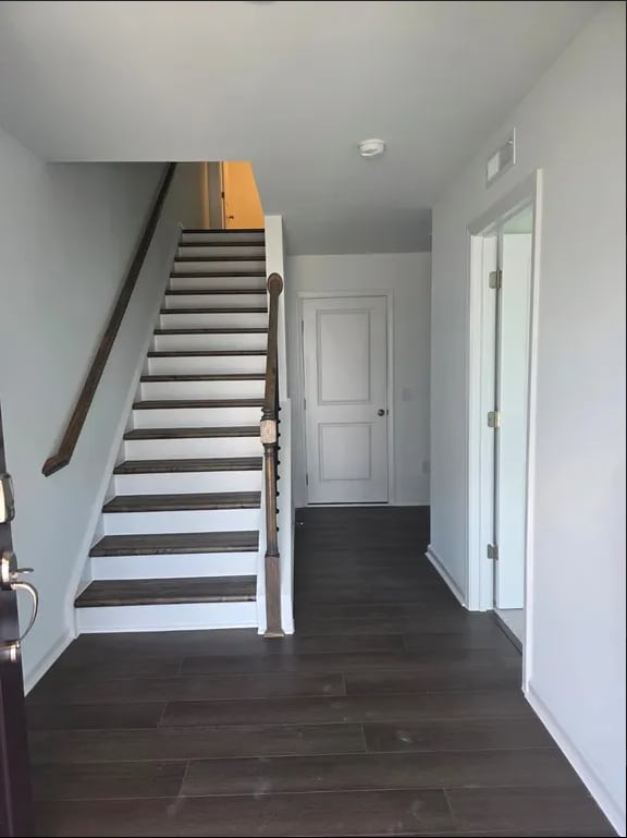 Building Photo - 1439 Jay Rd