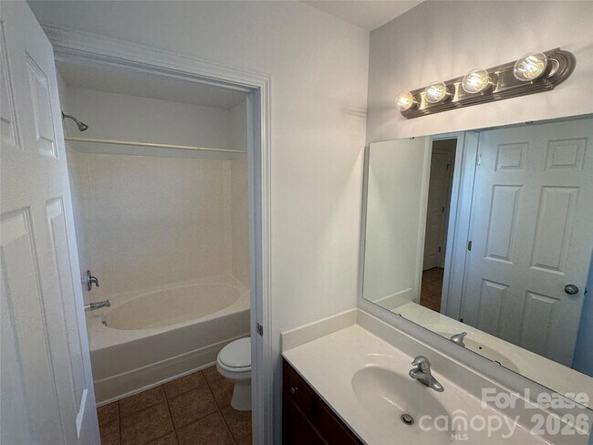 Building Photo - 12069 Stratfield Pl Cir