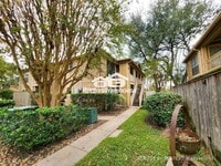 Building Photo - 1311 Antoine Dr