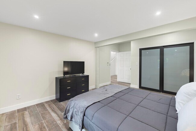 Building Photo - 14996 50th St S