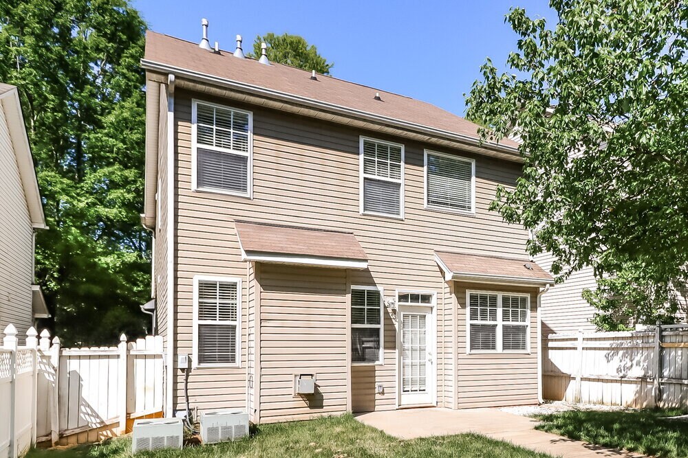 Building Photo - 7418 Alluvial Dr