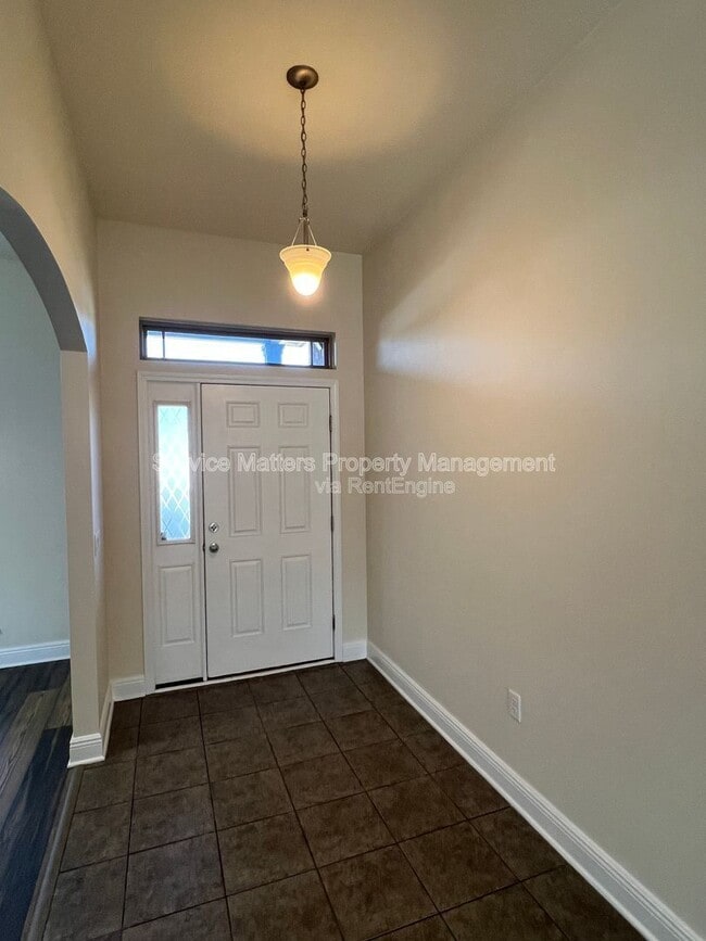 Building Photo - 7037 Season Dr