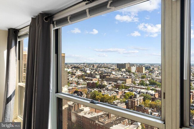 Building Photo - 1806 Rittenhouse Square