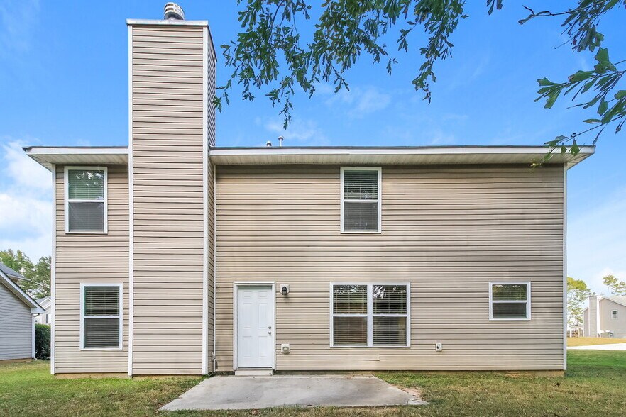 Building Photo - 5884 Bluegrass View