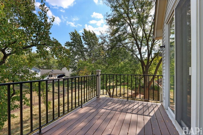 Building Photo - 434 Cromwell Cir