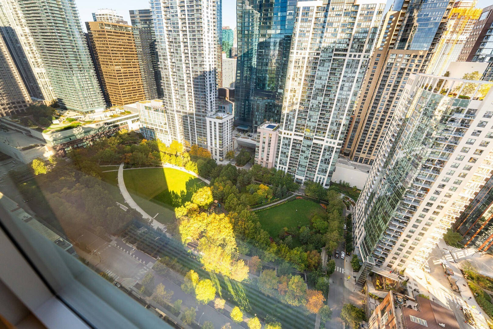 Building Photo - 400 E Randolph St