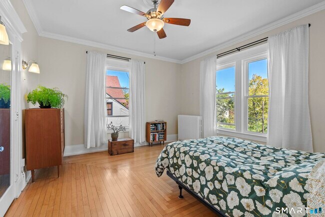 Building Photo - 139 Girard Ave