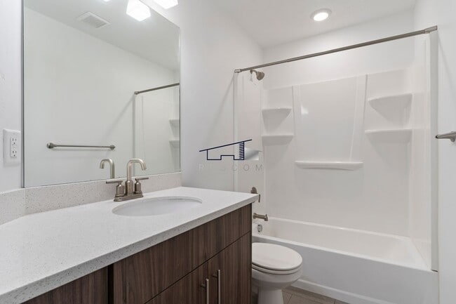 Building Photo - 6471 Aspen Ln