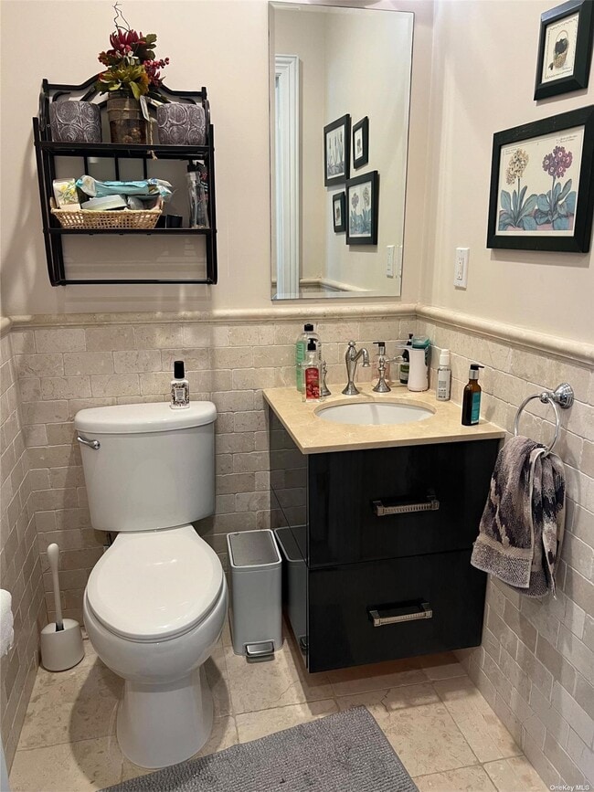 Building Photo - 260 Central Ave