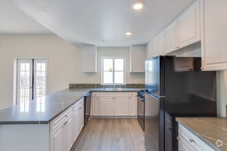 Building Photo - Gateway Apartments