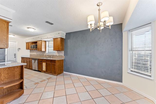 Building Photo - 6801 Ridgetop Rd