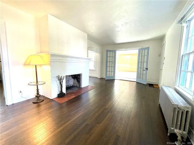 Building Photo - 294 Fountain St