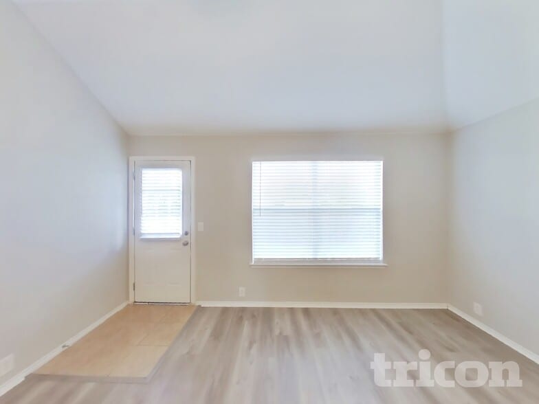 Building Photo - 120 Bison Meadow Dr
