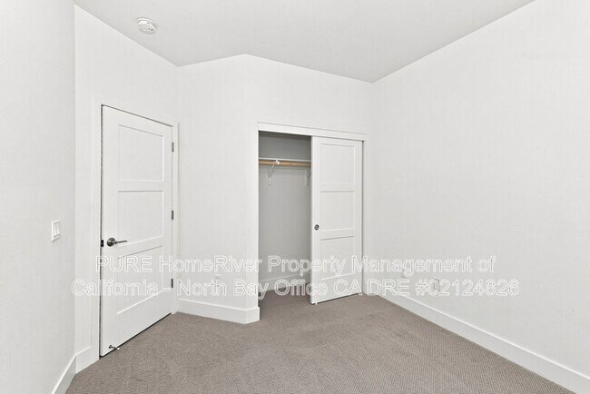 Building Photo - 295 Gambrel Cir