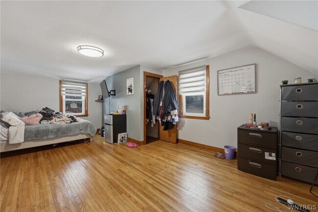 Building Photo - 3667 Fuller Ave