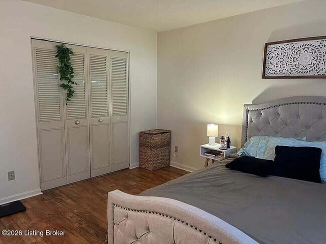 Building Photo - 240 Breckenridge Ln