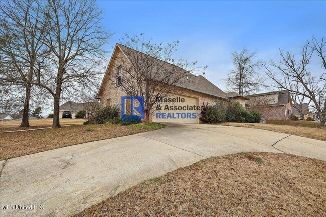 Building Photo - 4 Bed/3 Bath Home in Clinton in Copper Creek