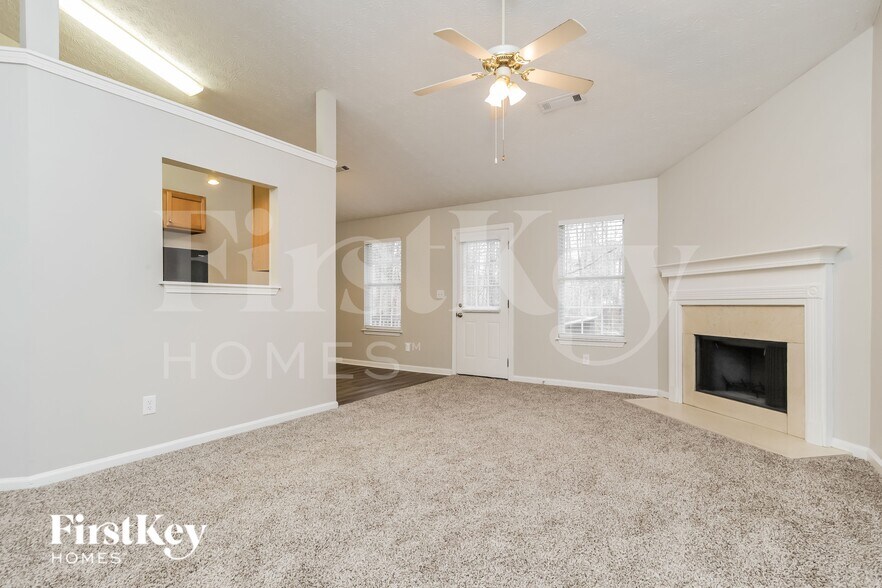 Building Photo - 200 Fairview Chase Rd