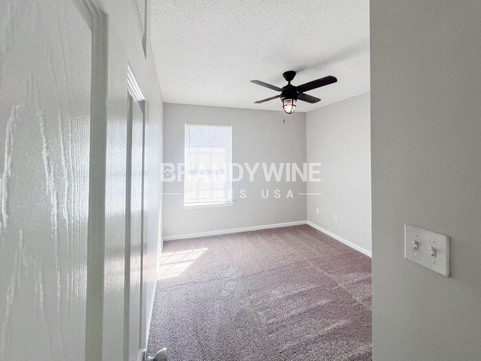 Building Photo - 2258 Nicole Dr