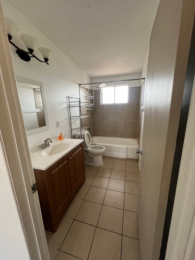 Building Photo - 4752 E Baker St