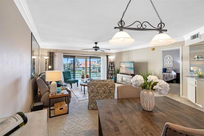 Building Photo - 363 Pinellas Bayway S