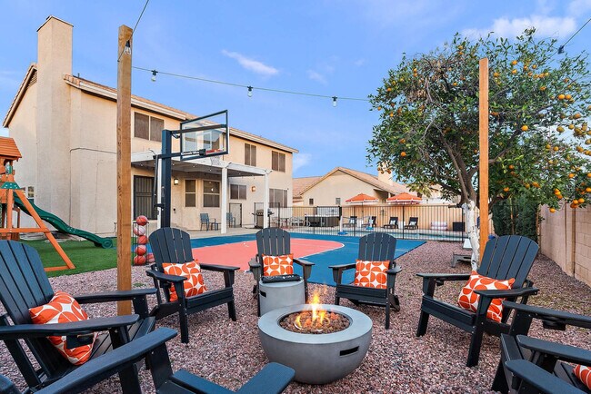 Building Photo - 7157 W Windrose Dr