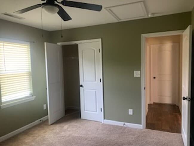 Building Photo - 200 Leeward Landing