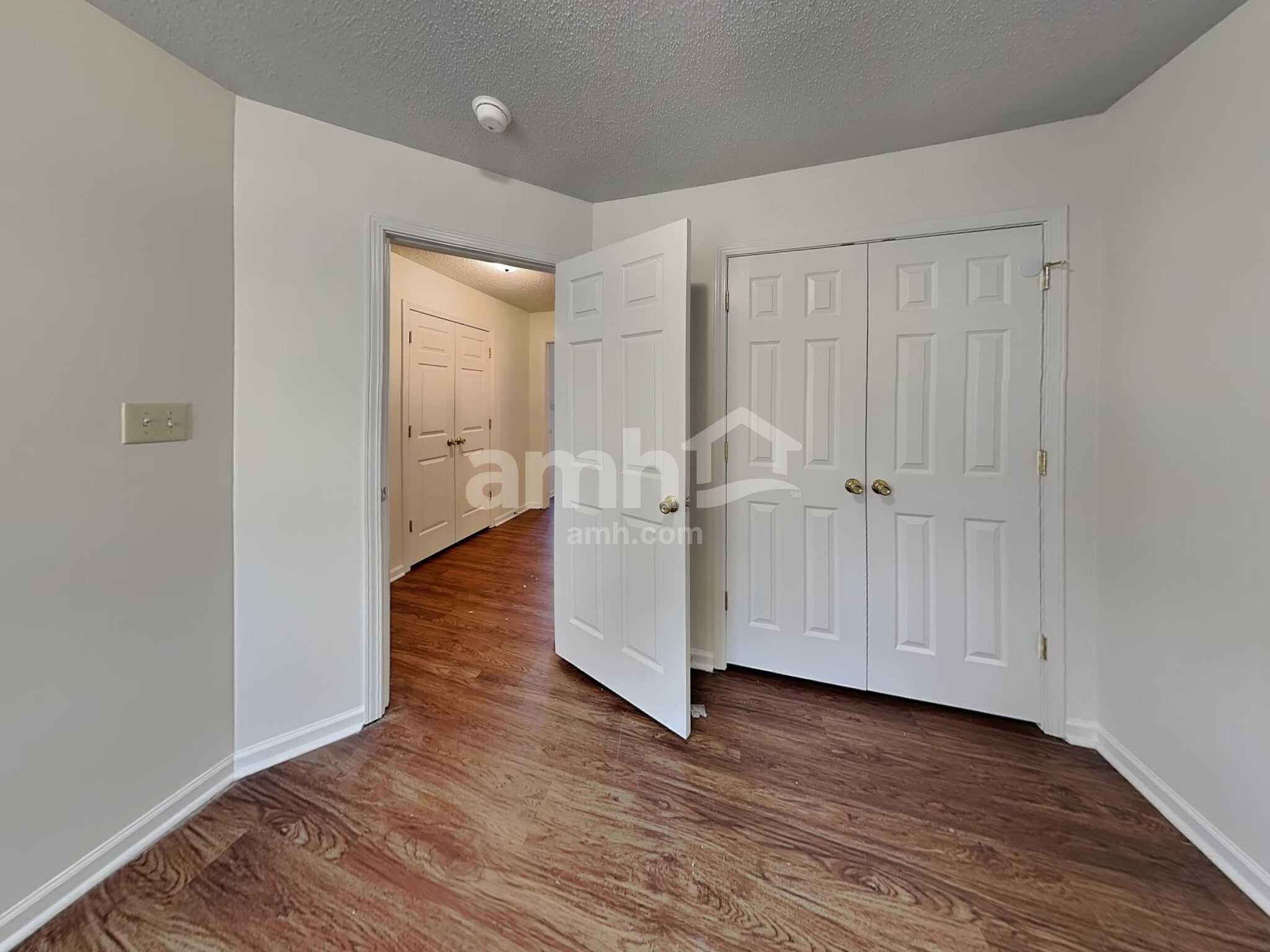 Building Photo - 6106 Trevor Simpson Dr