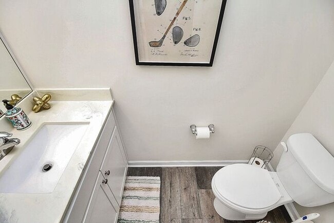 Building Photo - Beautiful Corner Lot 3BD/2.5BA w/ Fenced Yard