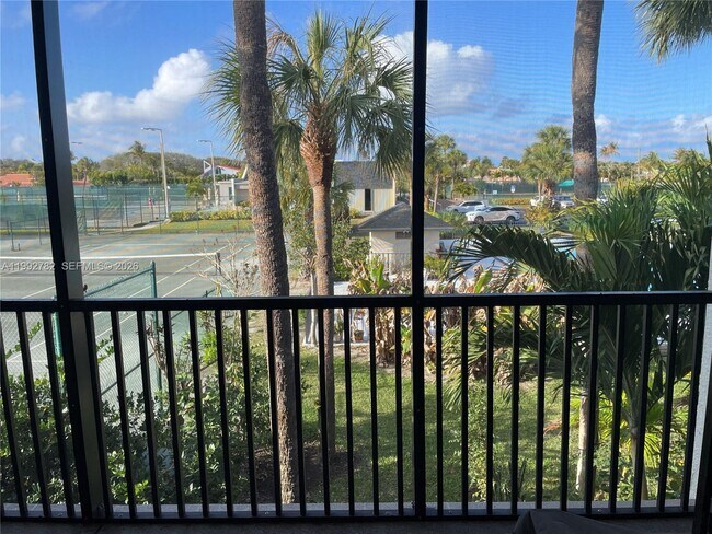 Building Photo - 1605 S US Hwy 1