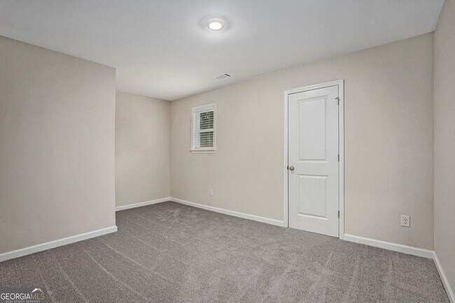 Building Photo - 149 Hosch St