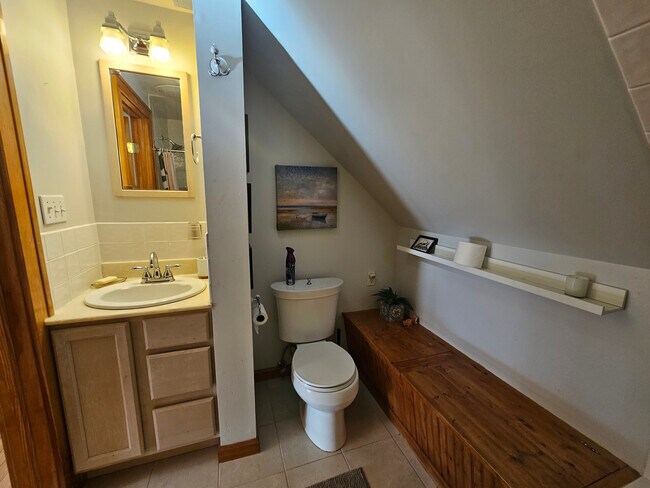 Building Photo - 29 Argyle Ave