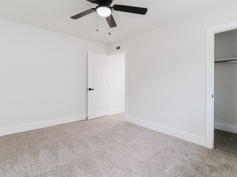 Building Photo - 7117 Chinaberry Rd