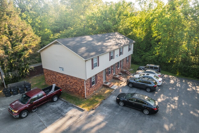 Building Photo - 327 N Ferguson Ave