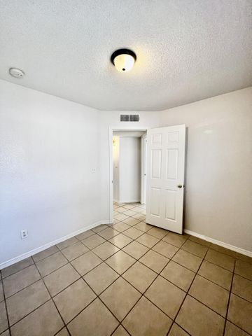 Building Photo - 12752 Tierra Salas Dr