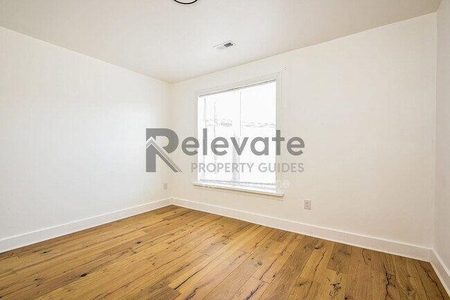 Building Photo - 1515 Blueberry Aly