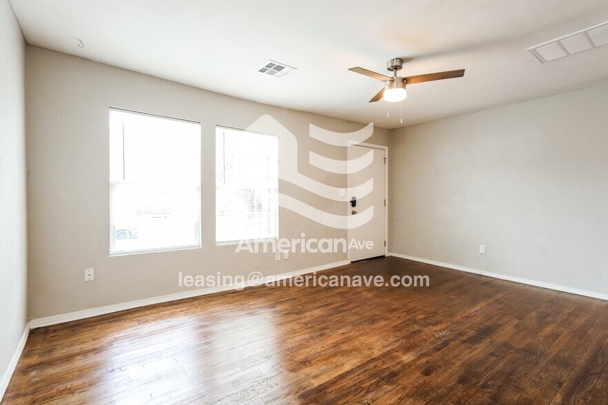 Building Photo - 3316 Pioneer Ave