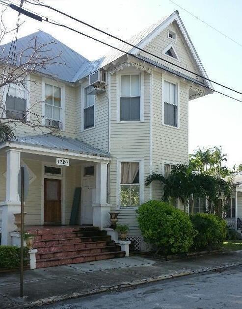 Primary Photo - 1220 Newton St