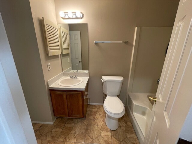 Building Photo - Updated 3BR/2BA Home with Fenced Backyard in Dunn Ave / Highlands Area